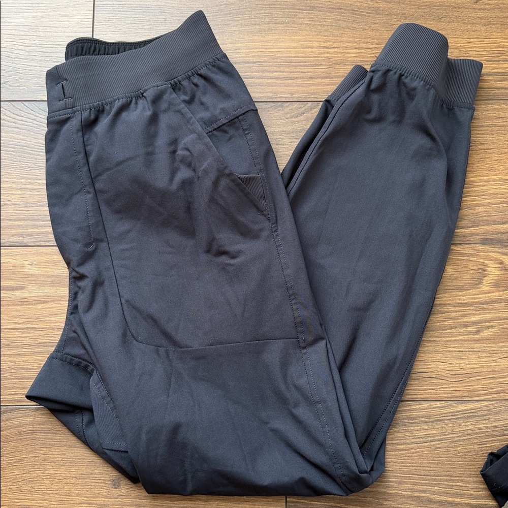 Lululemon ABC Jogger Shorter 28" *Warpstreme Obsidian (dark gray) Size Medium